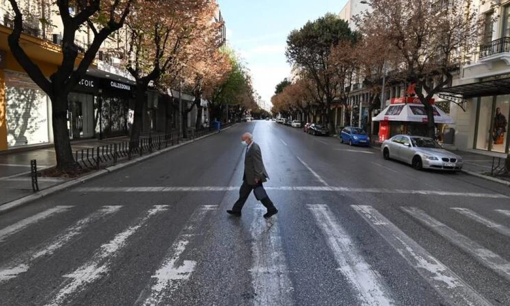 Έρχονται νέα αυστηρά μέτρα στη Θεσσαλονίκη - Με C-130 στην Αθήνα οι ασθενείς